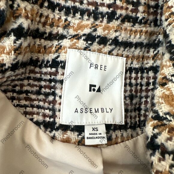 Free Assembly XSmall Brown Black Plaid Tweed Lined Button Coat - Picture 3 of 5